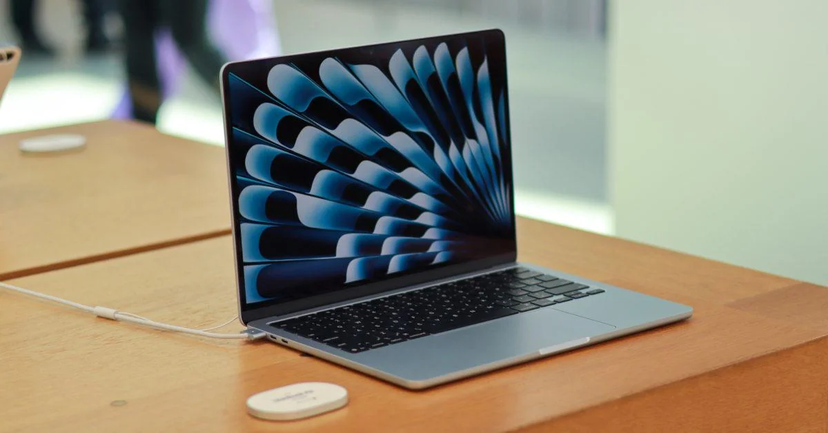 MacBook Air M5: Linh hồn của tương lai trong “bộ khung” quá khứ